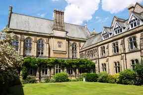 Harris Manchester College quad