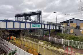 Botley Road bridge walkway under construction
