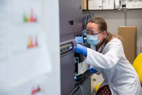Photo | Researcher working on vaccine in the lab