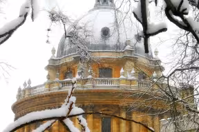 Radcliffe camera, winter