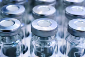 Photo | Vials in preparation for a vaccine